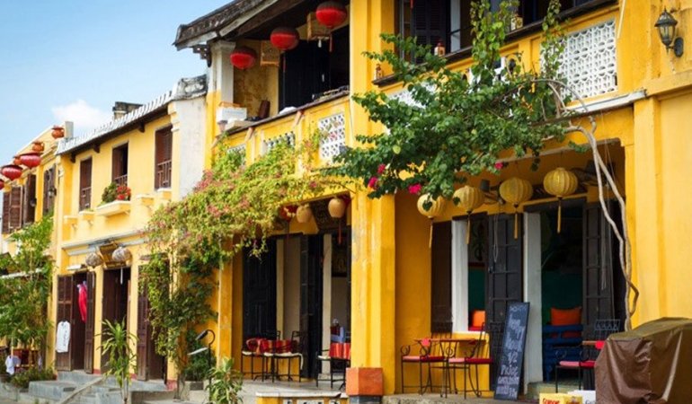 Đà Nẵng – Hội An (300,000 đ / Bao xe 4 chỗ) –  0785656565